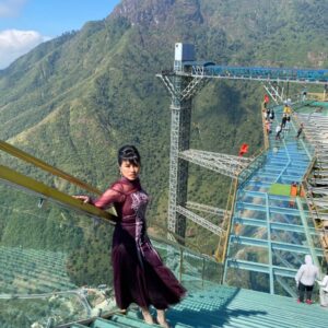 Vé thang máy Cầu Kính Rồng Mây