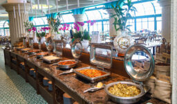 Buffet tại nhà hàng Bốn Mùa Bà Nà Hills